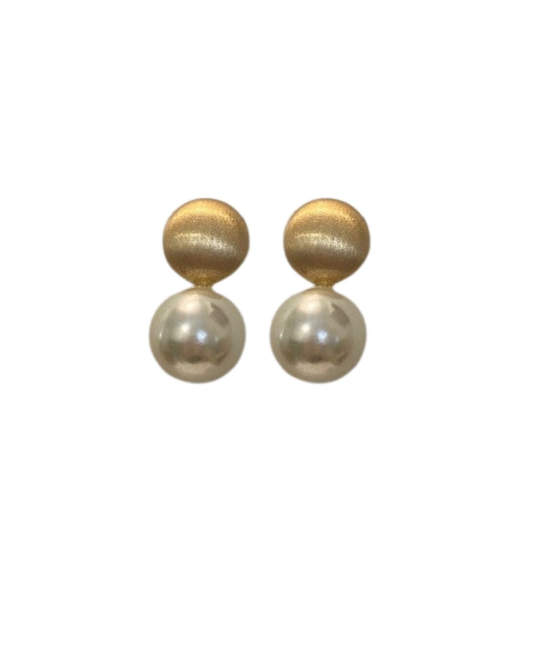 Lustre Pearl Studs