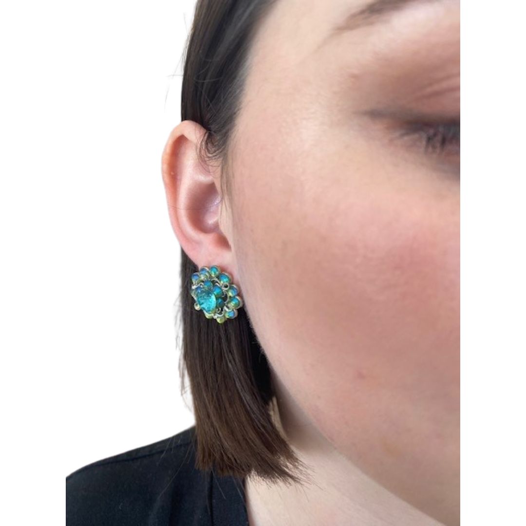 Stud Clusters in Ocean Blue