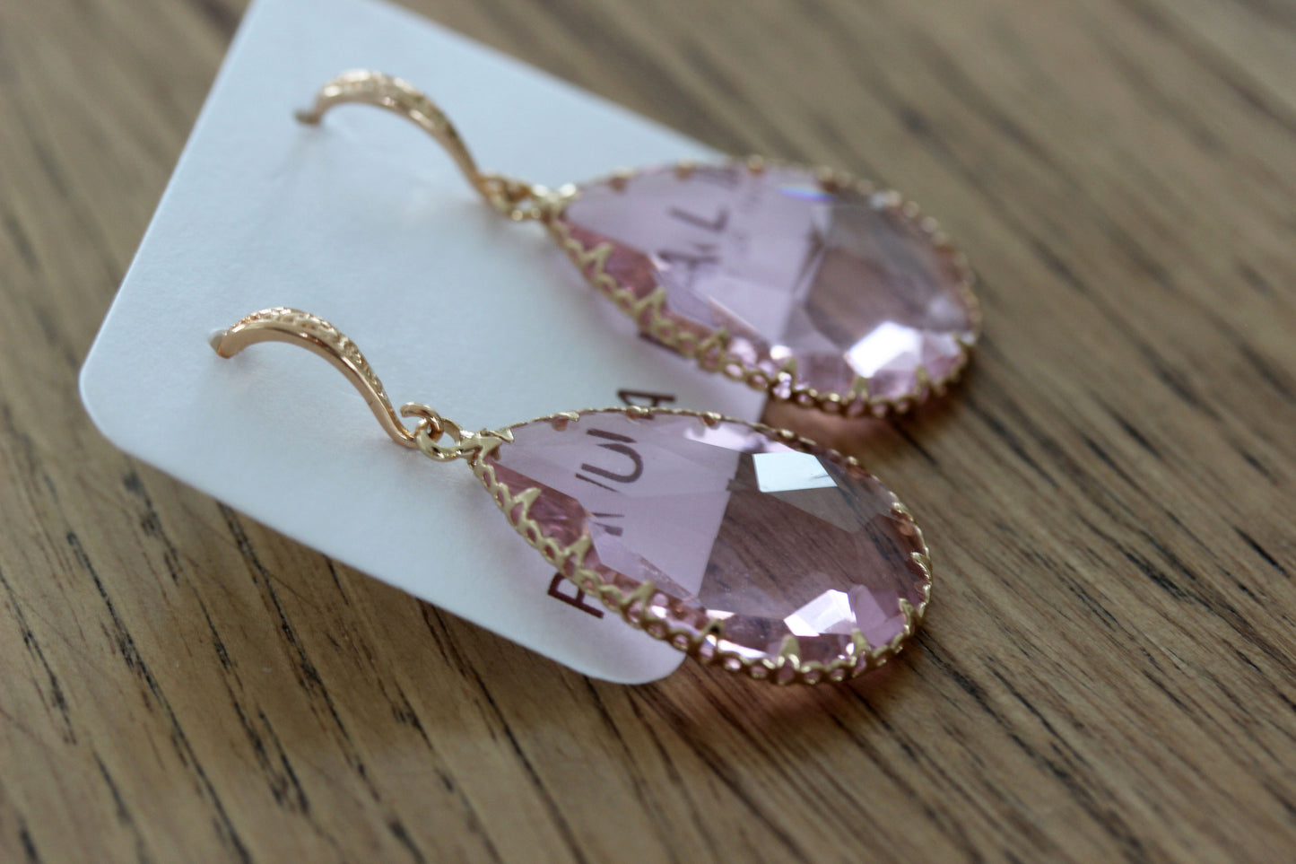 Majestic Drops in Pink