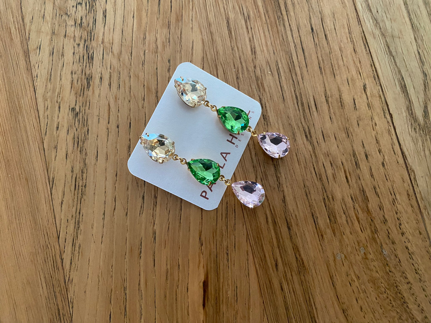 Elegant Drops in Green and Pink